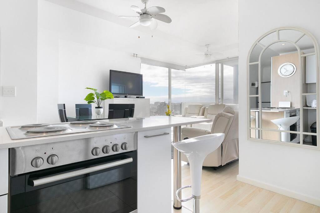 Horizon Bay 1106 Beachfront Self-catering