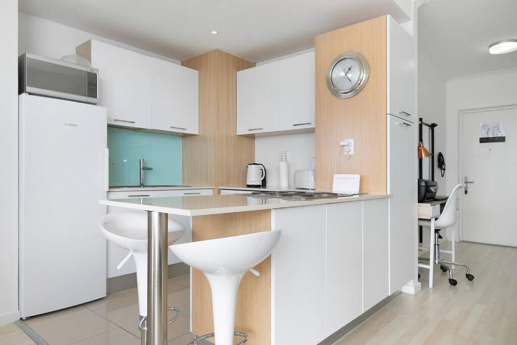 Horizon Bay 1106 Beachfront Self-catering *